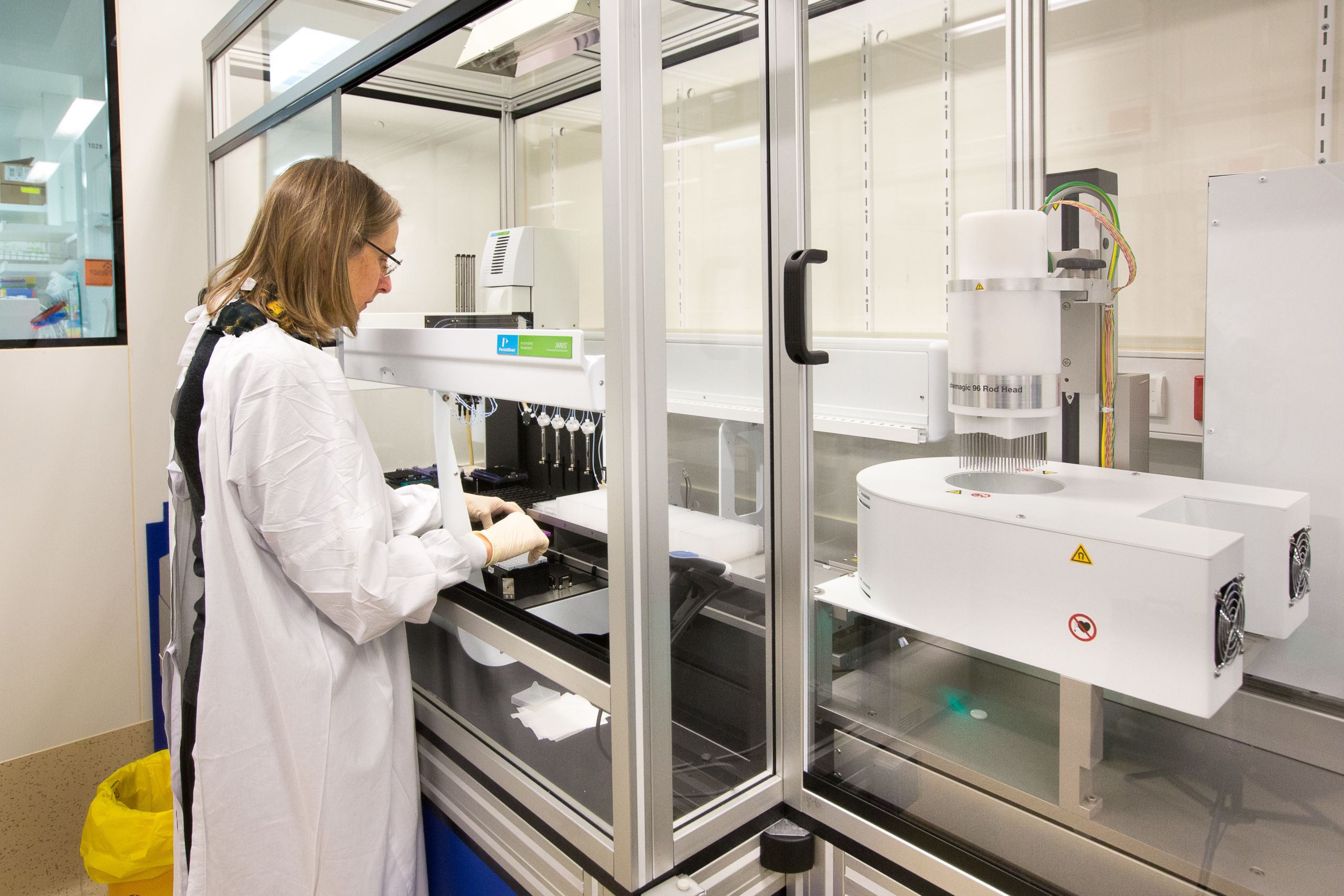 Dr Susan Ballard in the Microbiological Diagnostic Unit Public Health Laboratory